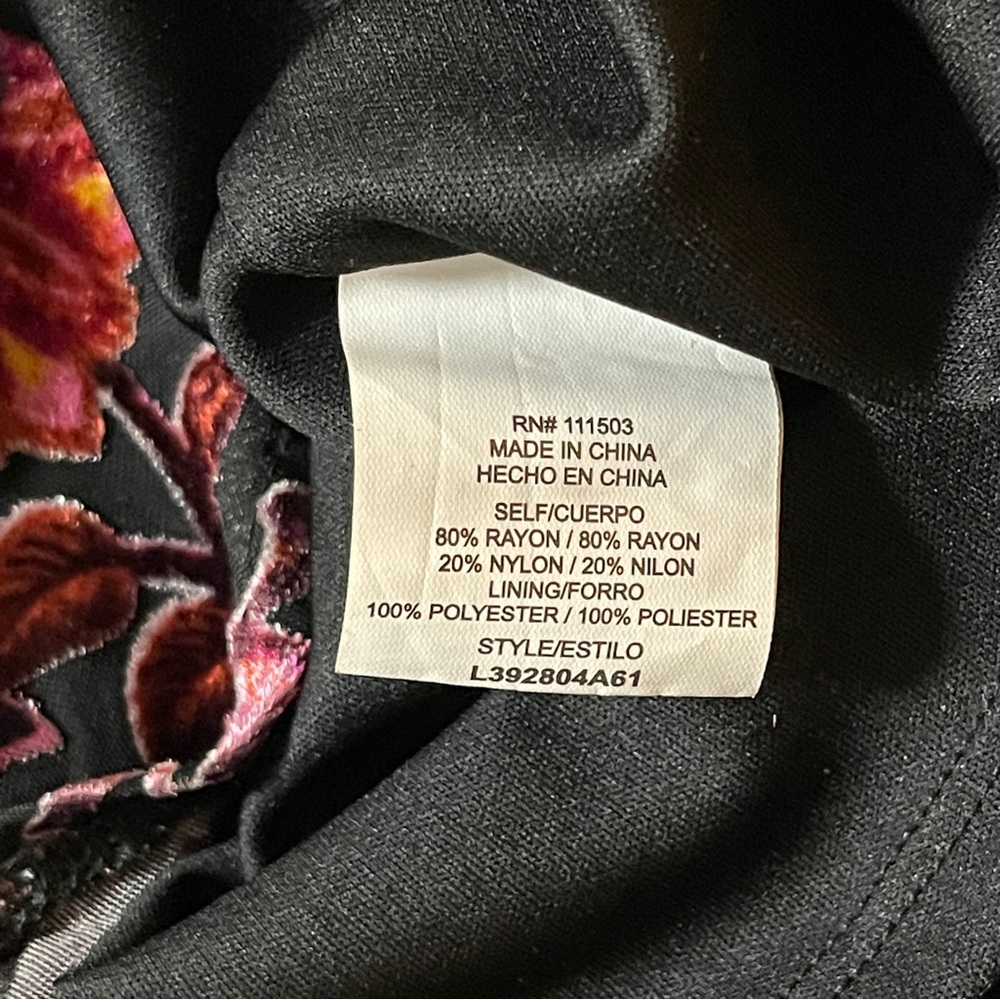 Lily White Velvet Floral Blouse Black and Pink Ruffled Sleeve Short Sleeve Top - Picture 6 of 9